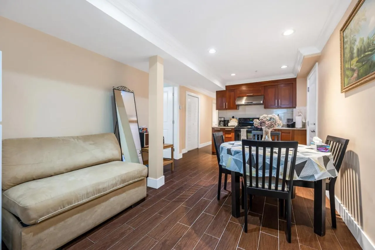 Tranquil Unit In Vancouver'S Vibrant Neighborhood Villa 0*, Vancouver